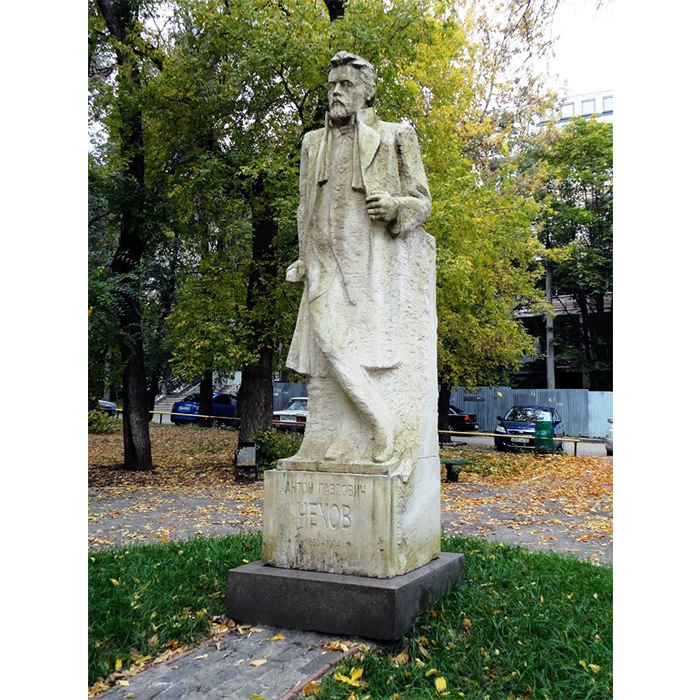 Памятник А. П. Чехову в Самаре
