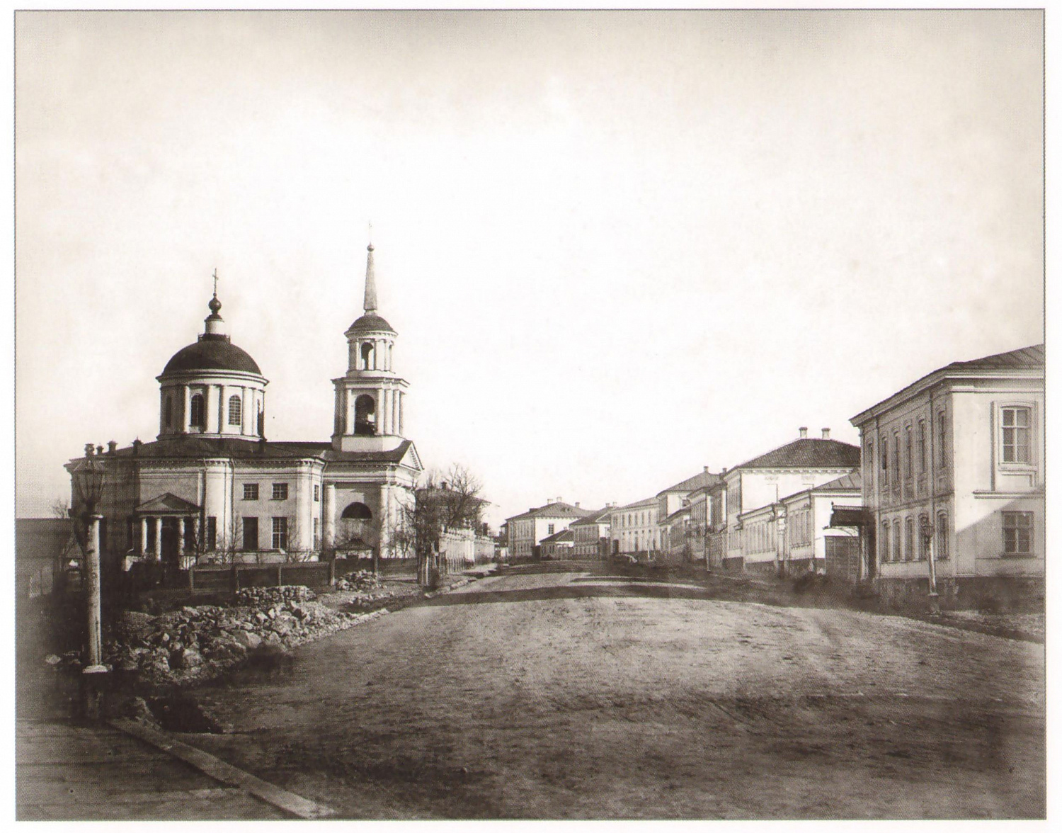 Панорама Греческой улицы. Слева Греческая церковь. Фотография второй половины XIX века
