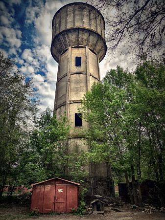 Таганрог. Заброшенная водонапорная башня