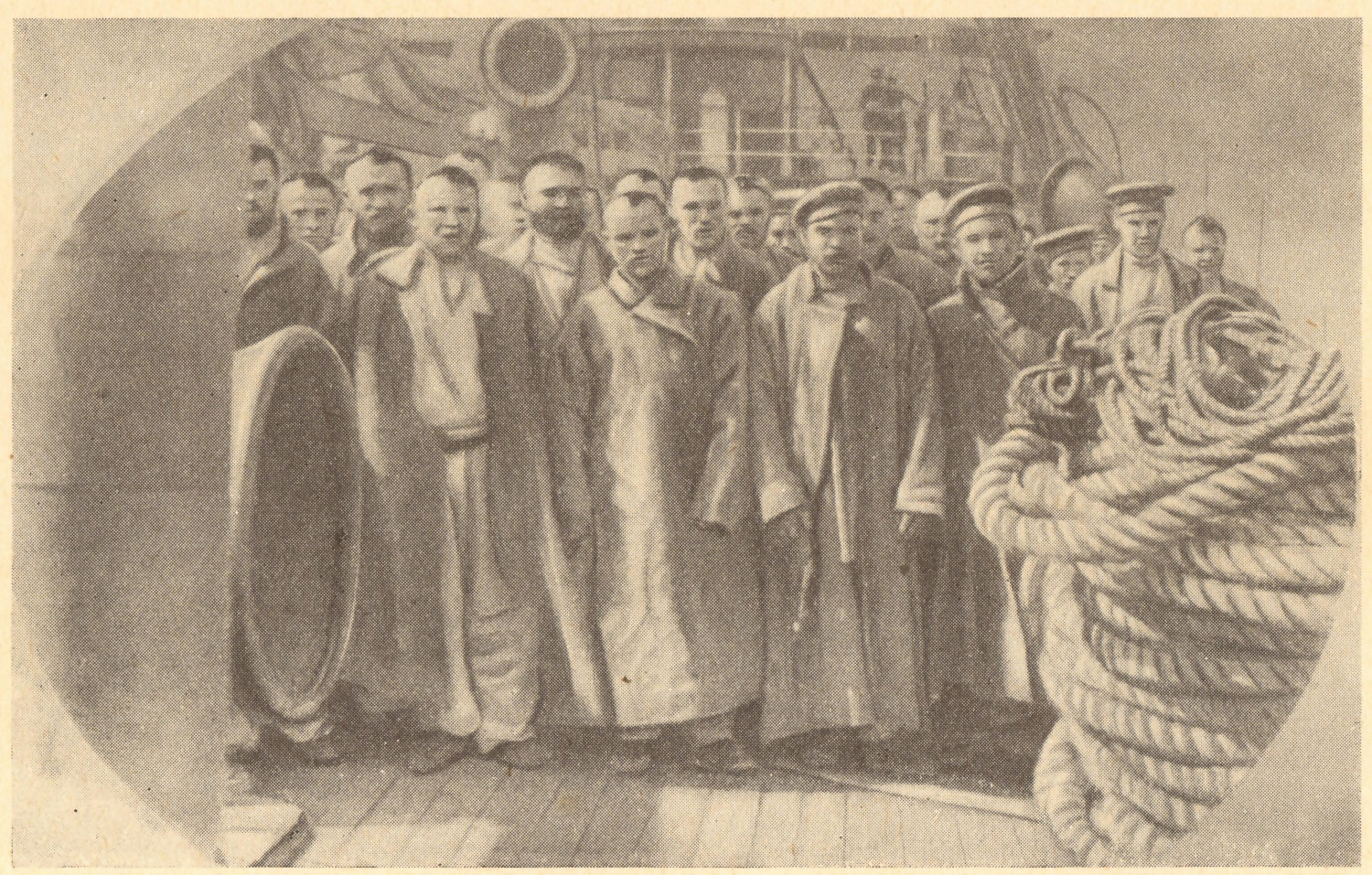 Каторжане на пароходе по пути следования на о. Сахалин. Фотография. 1890-е гг.
